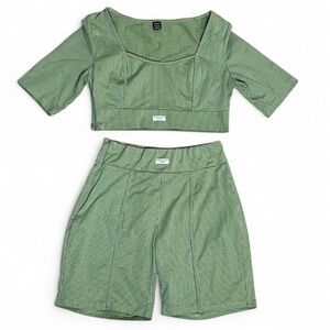 🐞SHEIN Two-Piece Set with Top and Shorts